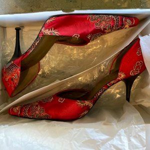 Sexy point to stilleto red print heels